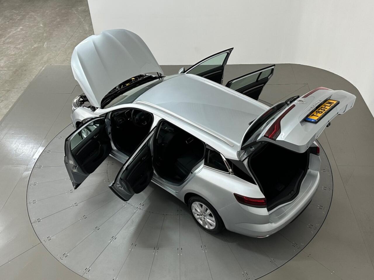 Renault MEGANE 1.3 TCE140 EQUILIBRE ALU DAKRAIL ZEER MOOI