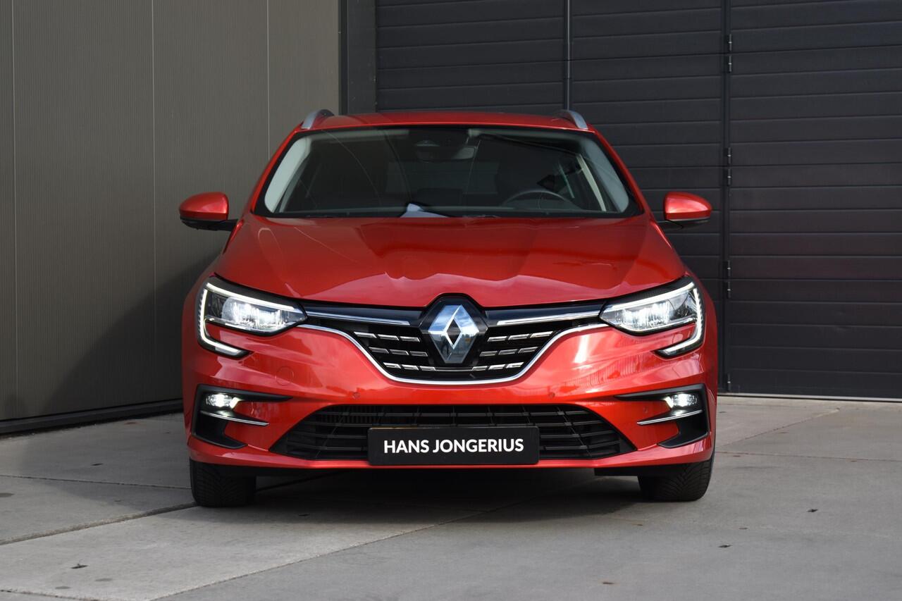 Renault MEGANE Estate TCe 140 EDC Techno | AUTOMAAT | TREKHAAK | CAMERA | NAVI | CRUISE CONTROL | CLIMATE CONTROL | ALL-SEASONBANDEN | PDC | LMV