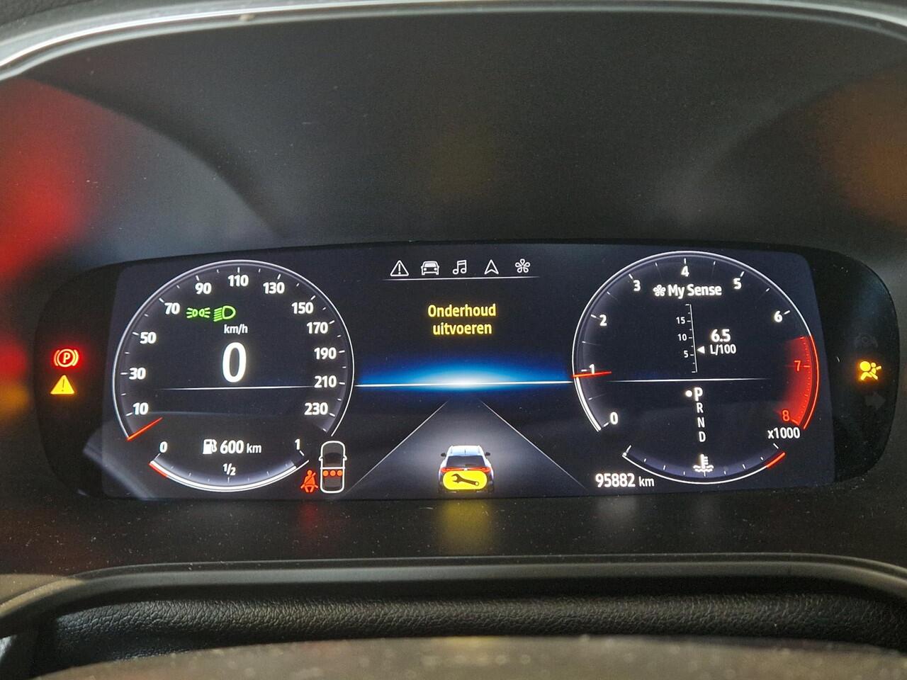 Renault MEGANE Estate 1.3 TCe 140 Techno TREKHAAK | DODEHOEK DETECTIE | NAVIGATIE | CLIMATE CONTROL