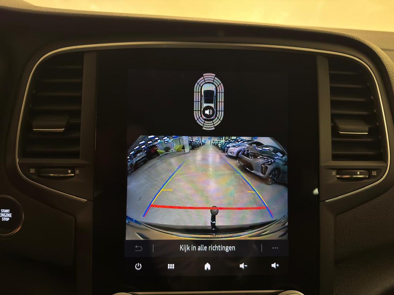 Renault MEGANE Estate 1.3 TCe 140 Techno | Trekhaak | Navigatie | Achteruitrijcamera |