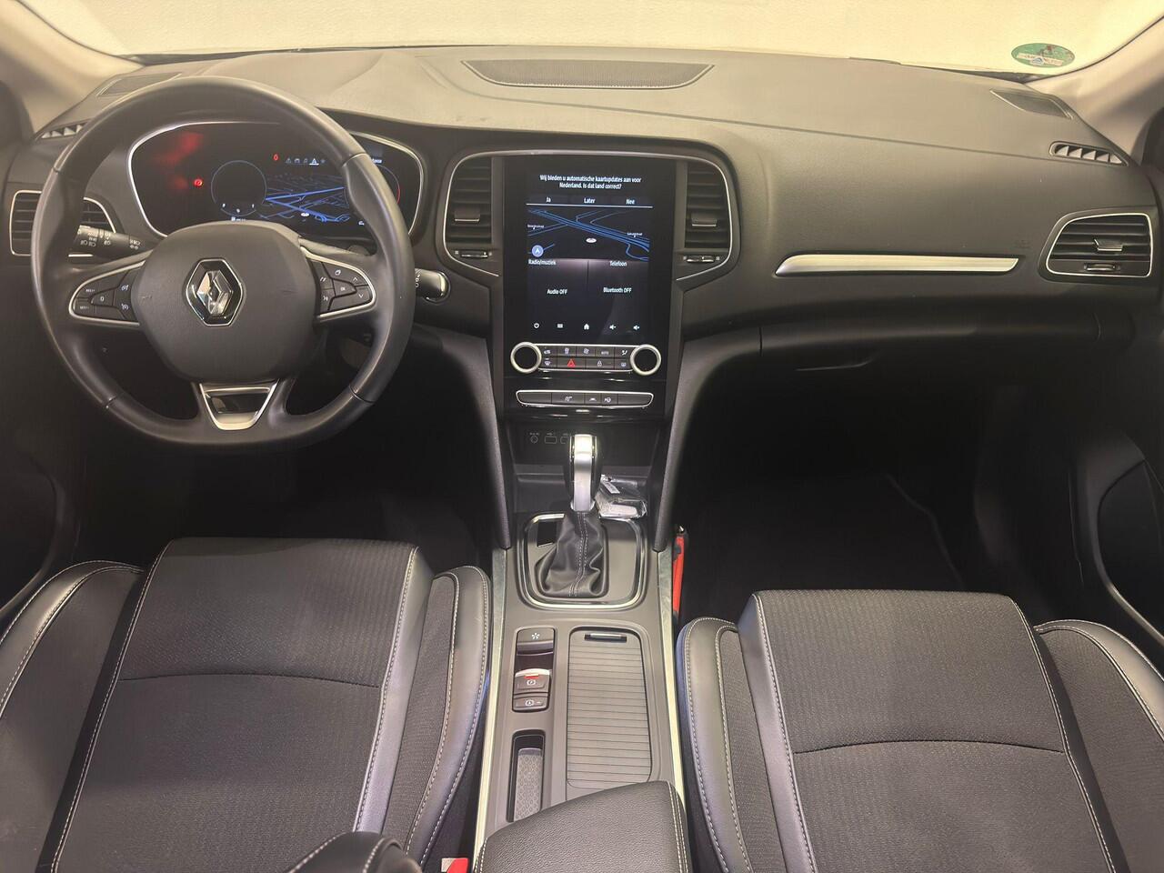 Renault MEGANE Estate 1.3 TCe 140 Techno | Trekhaak | Navigatie | Achteruitrijcamera |