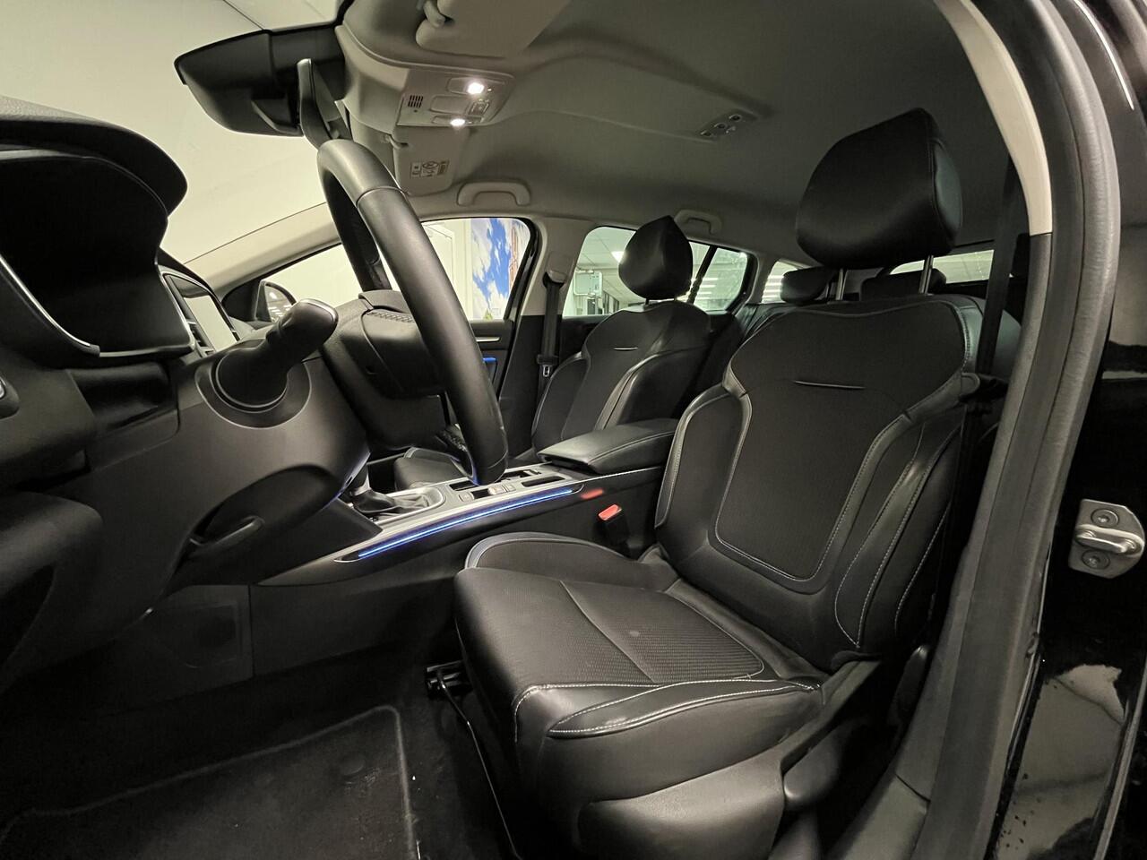 Renault MEGANE Estate 1.3 TCe 140 EDC Techno | Trekhaak | Dodehoekdetectie | Camera | Keyless | Carplay |