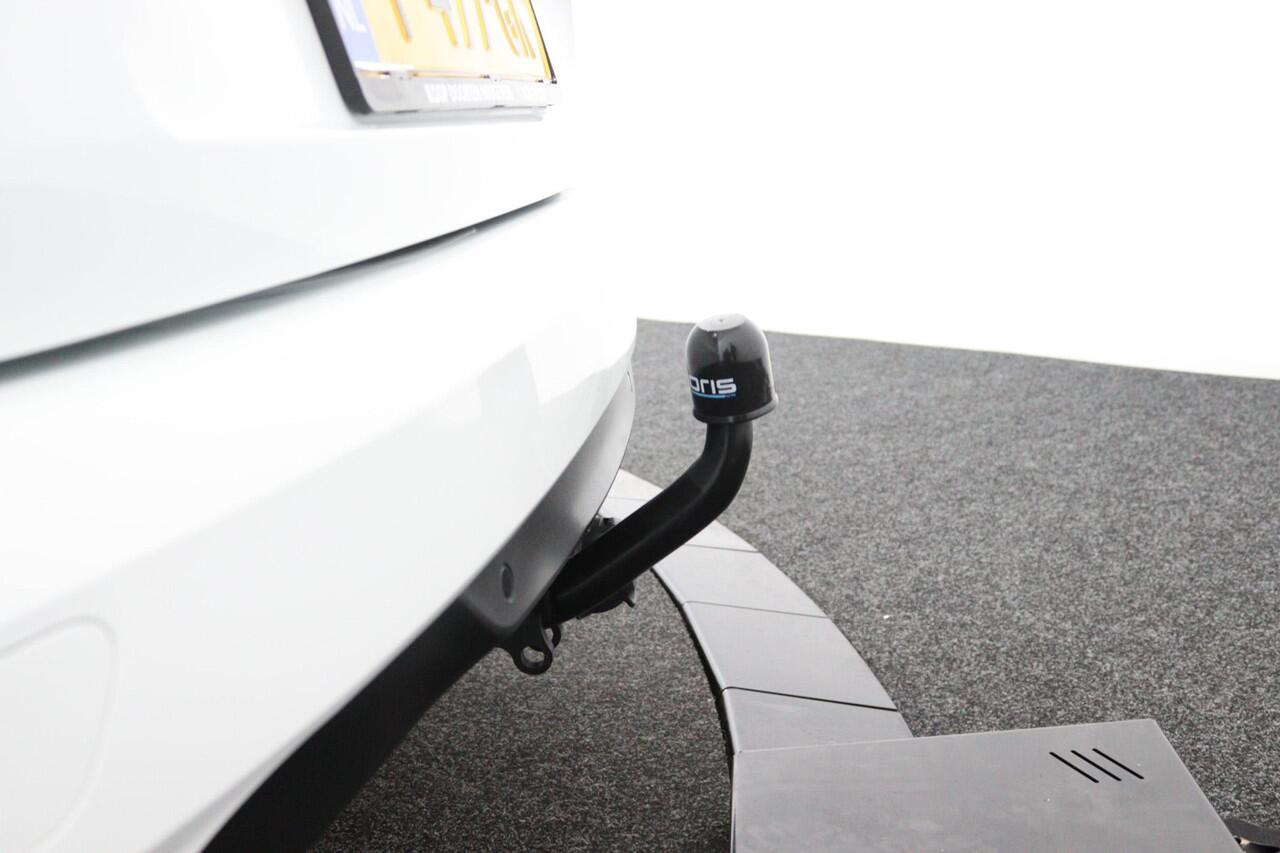 Renault MEGANE Estate 1.3 TCe 140 Techno Automaat! Rijklaarprijs! Trekhaak!