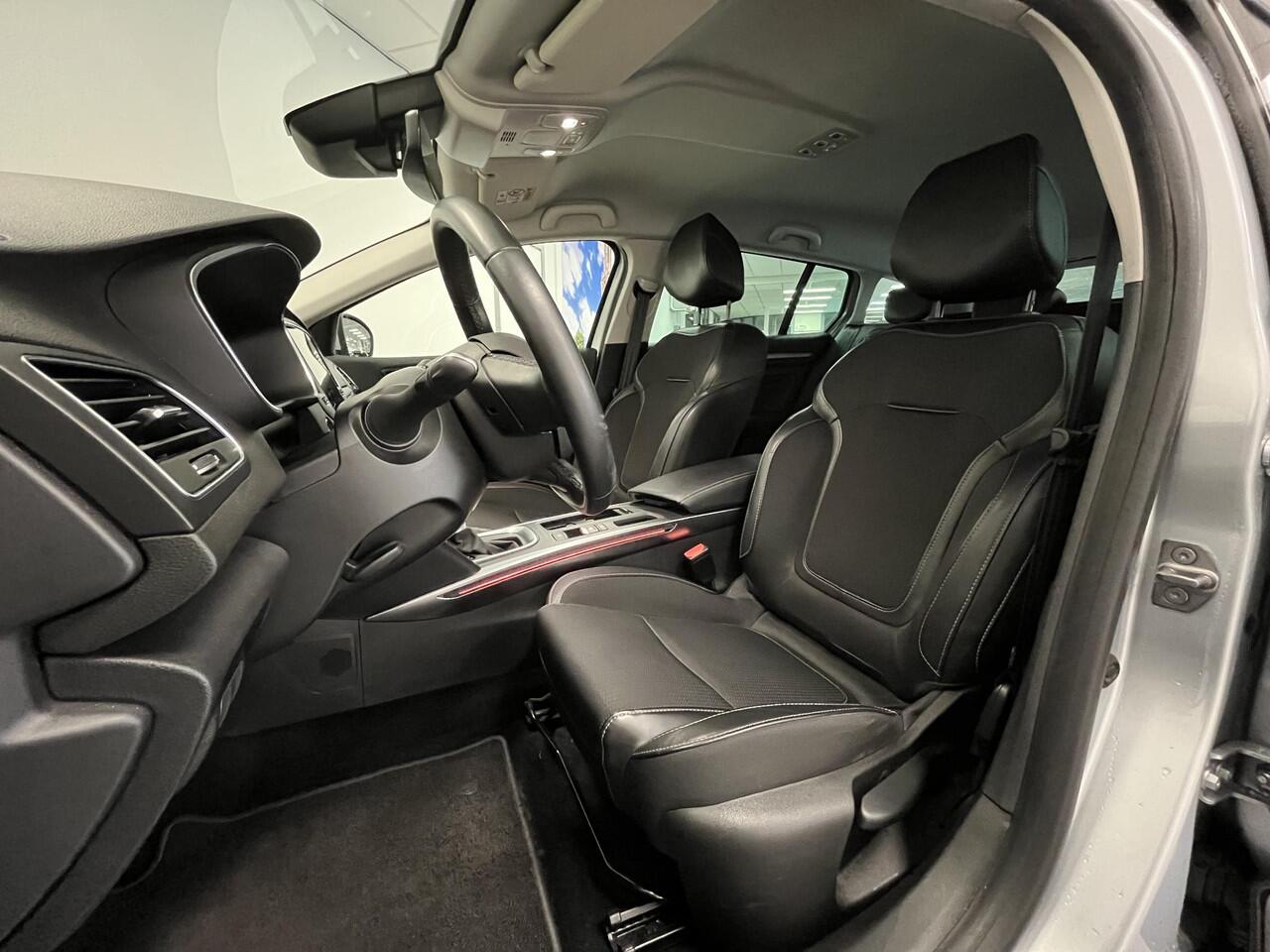 Renault MEGANE Estate 1.3 TCe 140 EDC Techno | Trekhaak 1700 kg geremd | All-season banden | Dodehoek Detectie | Camera | Carplay