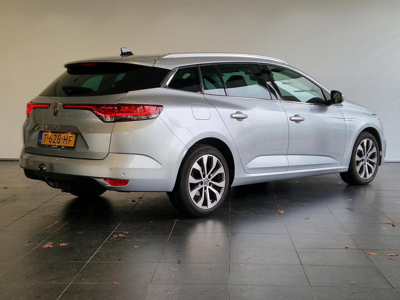 Renault MEGANE Estate 1.3 TCe 140 EDC Techno AUTOMAAT | TREKHAAK | PARKEERSENSOREN VOOR-/ACHTER | ACHTERUITRIJCAMERA | APPLE CARPLAY/ANDROID AUTO