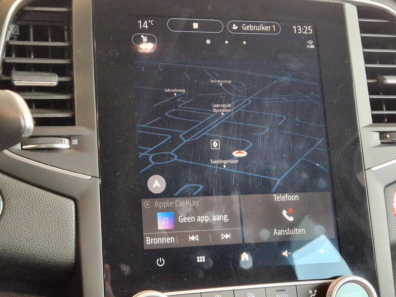 Renault MEGANE Estate 1.3 TCe 140 EDC Techno AUTOMAAT | TREKHAAK | PARKEERSENSOREN VOOR-/ACHTER | ACHTERUITRIJCAMERA | APPLE CARPLAY/ANDROID AUTO