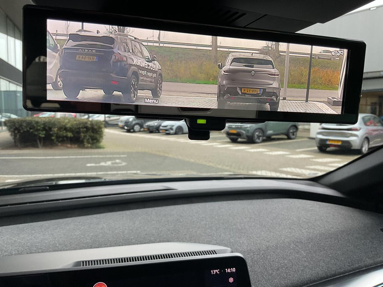 Renault MEGANE E-Tech EV60 Optimum Charge Techno / CLIMATE CONTROL / NAVIGATIE / PDC + CAMERA / ADAPT. CRUISECONTROL / STUURWIEL VERWARMING / APPLE & ANDROID CARPLAY