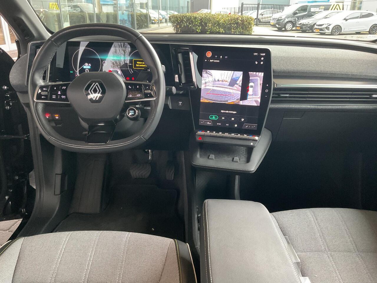 Renault MEGANE E-Tech EV60 Optimum Charge Techno / CLIMATE CONTROL / NAVIGATIE / PDC + CAMERA / ADAPT. CRUISECONTROL / STUURWIEL VERWARMING / APPLE & ANDROID CARPLAY