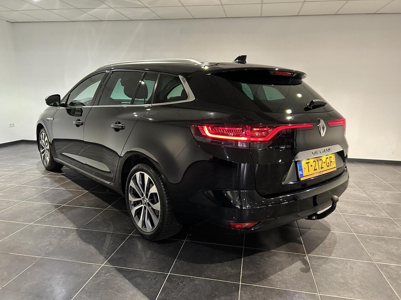 Renault MEGANE Estate 1.3 TCe 140 Techno | Trekhaak | Achteruitrijcamera | Parkeersensoren V+A | Climate Control