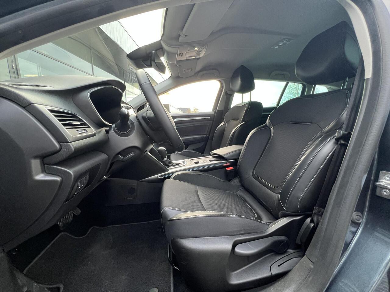 Renault MEGANE Estate 1.3 TCe 140 Techno | Trekhaak | Navigatie | Achteruitrijcamera