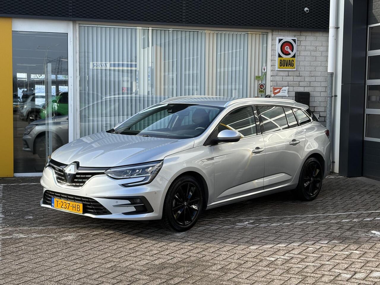 Renault MEGANE Estate 1.3 TCe 140 Techno | Trekhaak | NAP | Navigatie | Achteruitrijcamera | DAB | Key-less | Climate Control | LED | Dodehoek detectie |