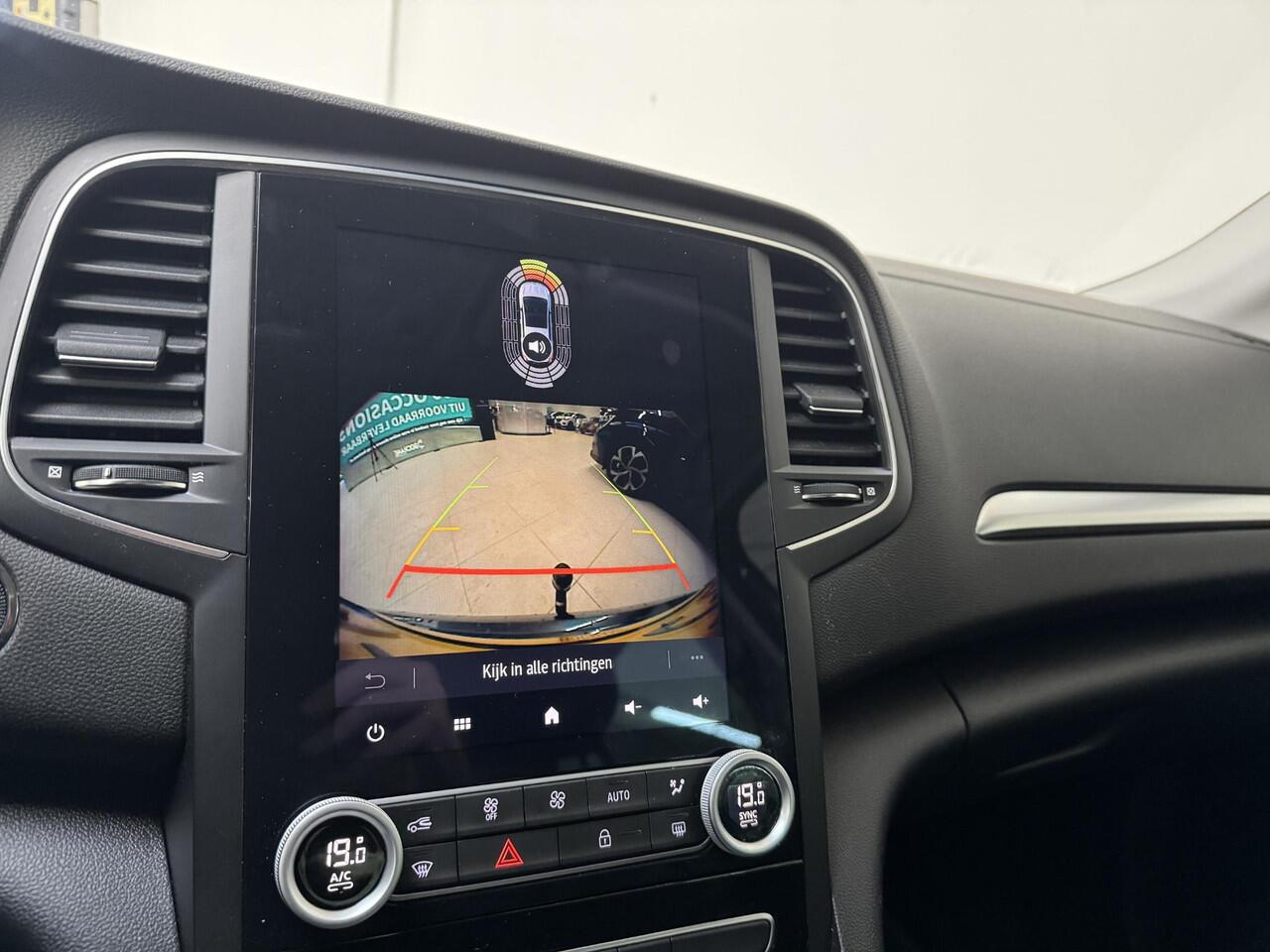 Renault MEGANE Estate 1.3 TCe 140 Techno | Navigatie | Achteruitrijcamera | Trekhaak | All-Season banden |