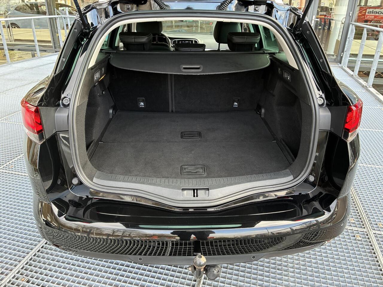 Renault MEGANE Estate 1.3 TCe 140 Techno | Trekhaak | Navigatie | Apple CarPlay/Android Auto | Achteruitrijcamera