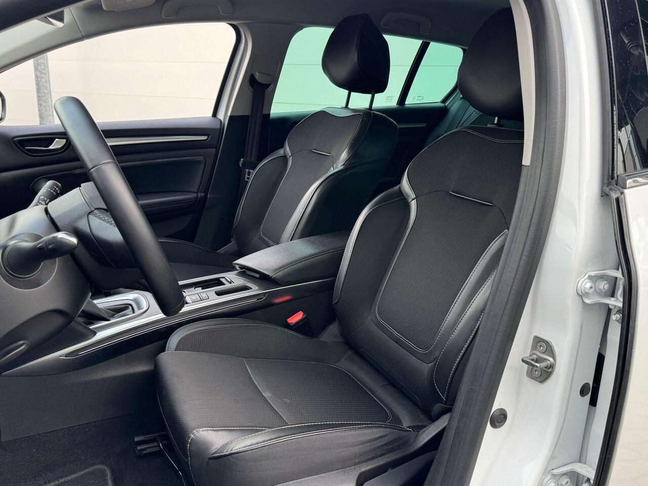 Renault MEGANE Estate 1.3 TCe 140 Techno | Trekhaak | Automaat | Navigatie | Camera