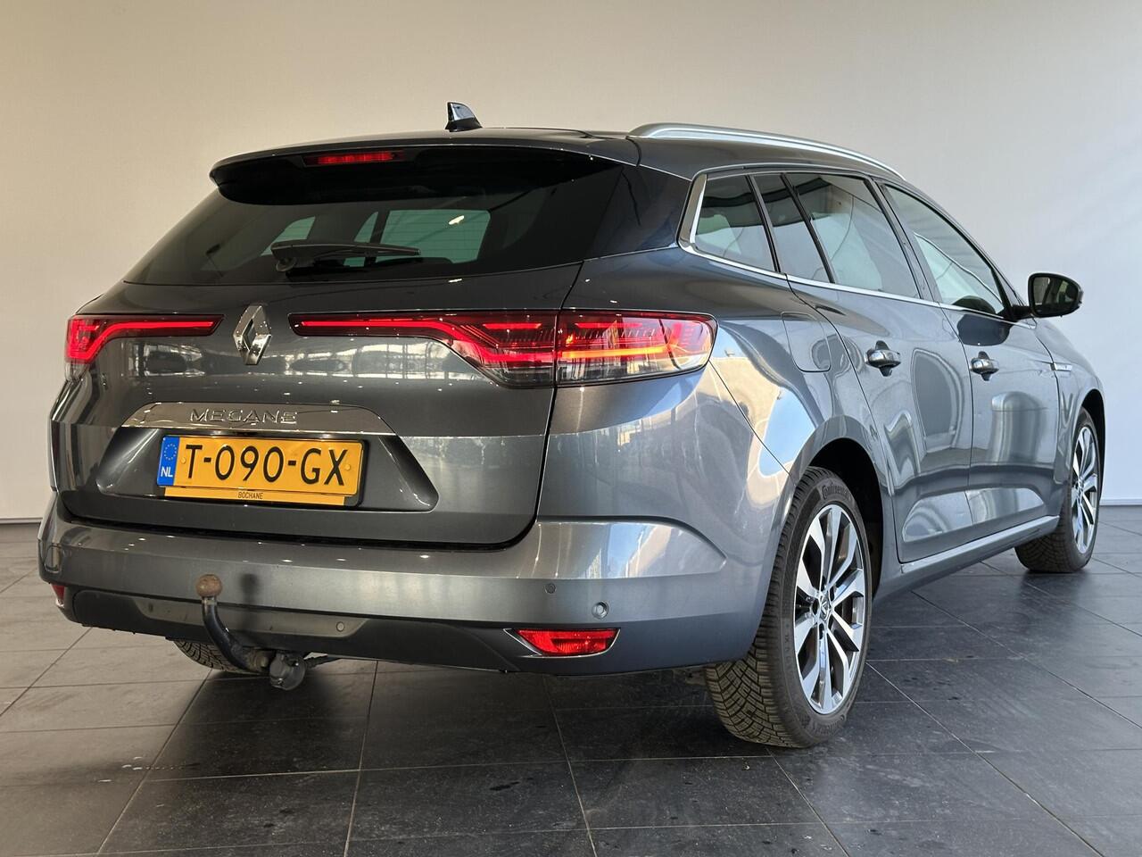 Renault MEGANE Estate 1.3 TCe 140 EDC Techno AUTOMAAT | TREKHAAK | PARKEERSENSOREN VOOR-/ACHTER | ACHTERUITRIJCAMERA | APPLE CARPLAY/ANDROID AUTO