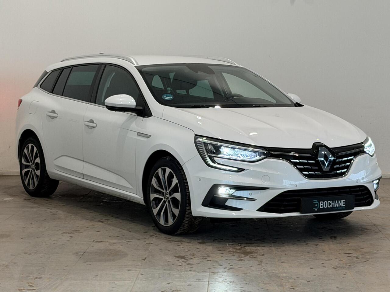 Renault MEGANE Estate 1.3 TCe 140 EDC Techno | Trekhaak 1.700 KG | All season banden | Dodehoek Detectie