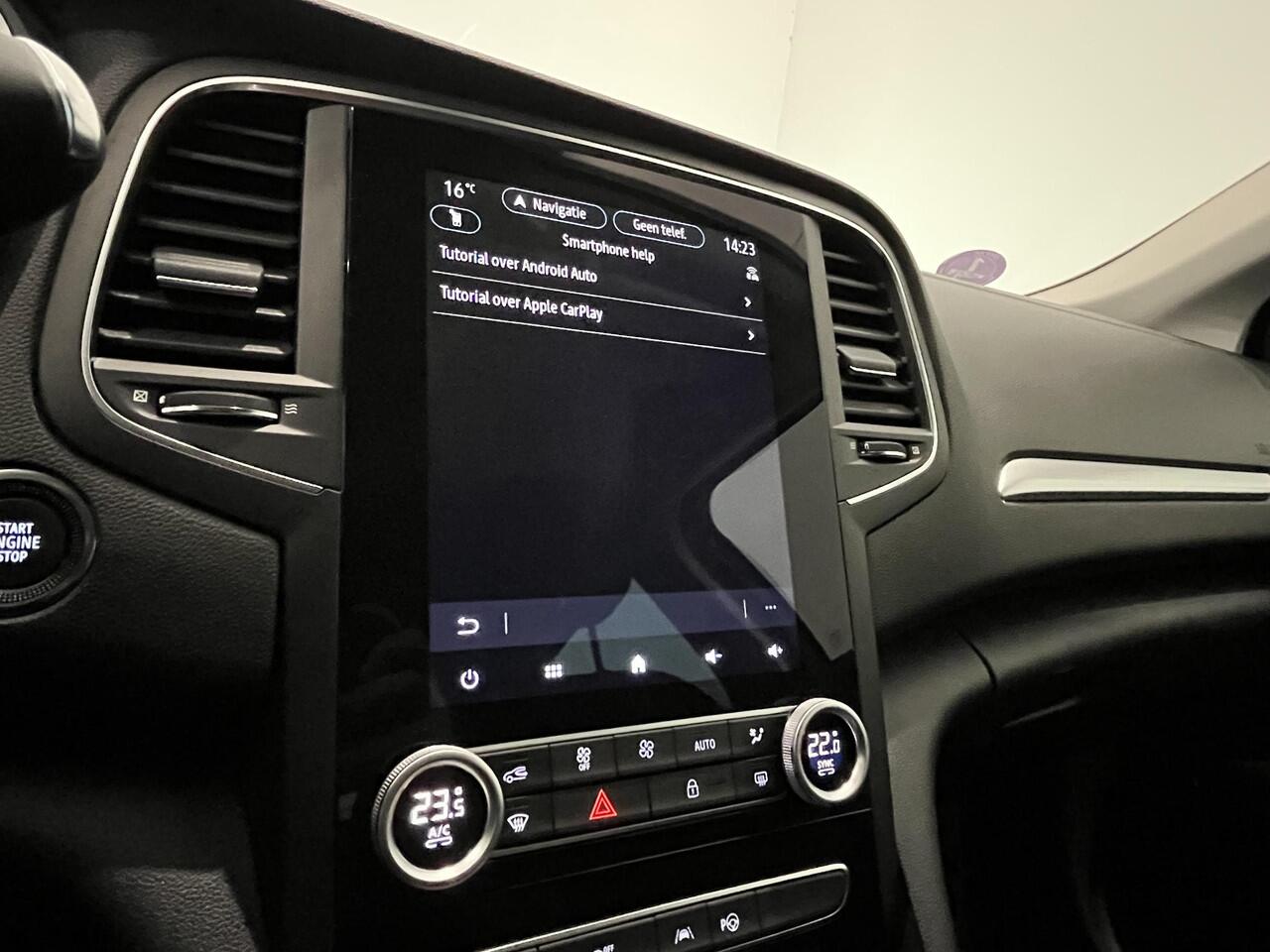 Renault MEGANE Estate 1.3 TCe 140 EDC Techno | Trekhaak 1.700 KG | All season banden | Dodehoek Detectie