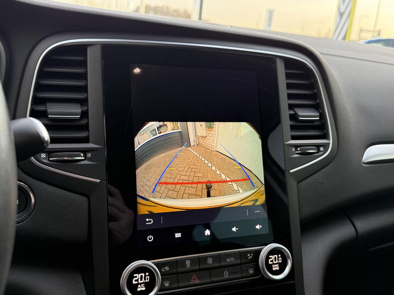 Renault MEGANE Estate 1.3 TCe 140 Techno | Trekhaak | NAP | Navigatie | Achteruitrijcamera | DAB | Key-less | Climate Control | LED | Dodehoek detectie |