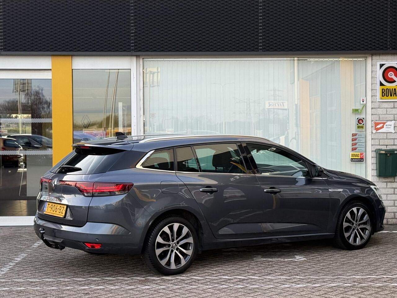 Renault MEGANE Estate 1.3 TCe 140 Techno | Trekhaak | NAP | Navigatie | Achteruitrijcamera | DAB | Key-less | Climate Control | LED | Dodehoek detectie |