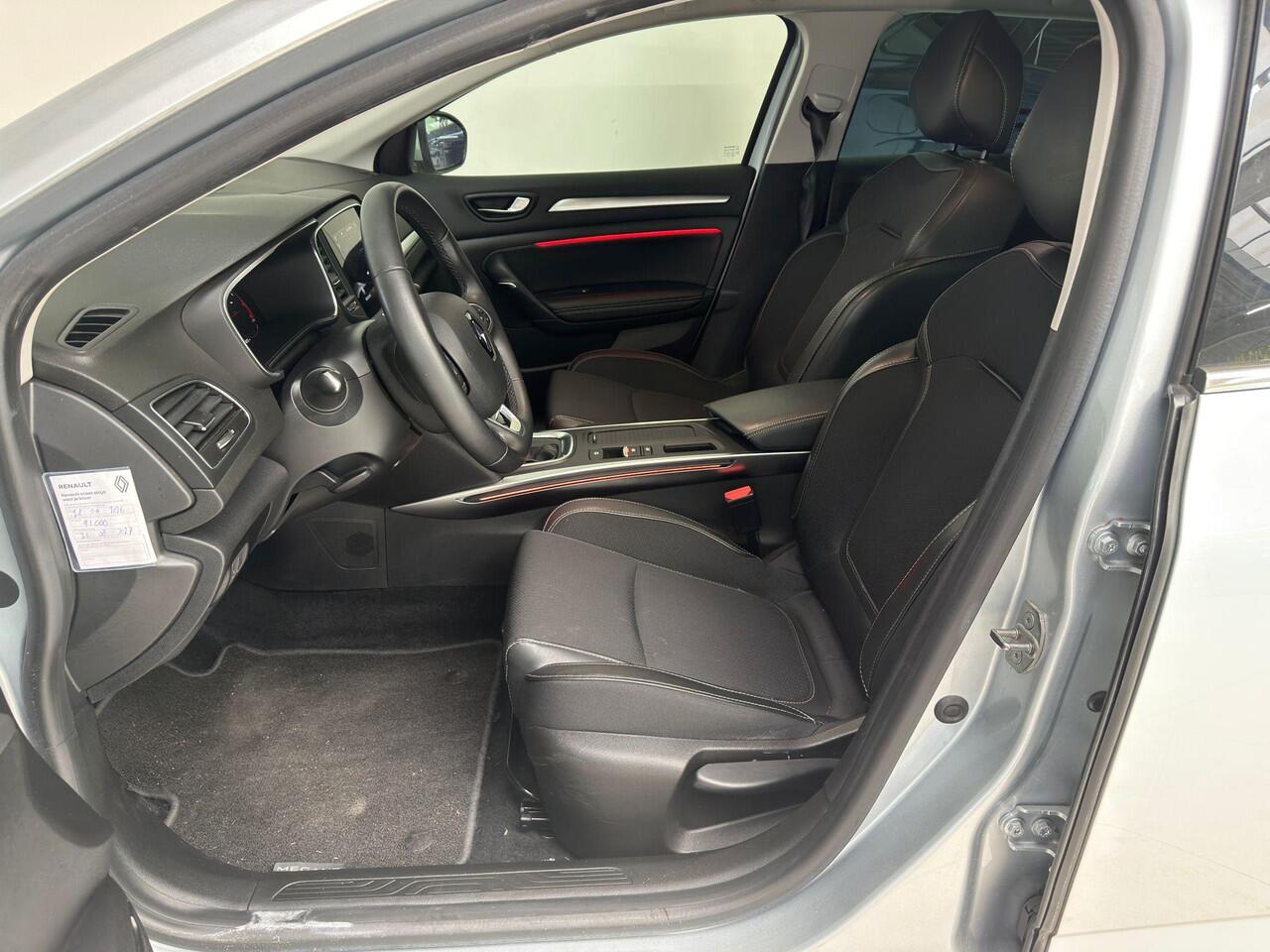 Renault MEGANE Estate 1.3 TCe 140 Techno | Navigatie | Achteruitrijcamera | Trekhaak | All-Season Banden |