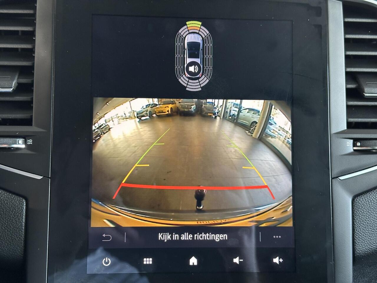 Renault MEGANE Estate 1.3 TCe 140 EDC Techno AUTOMAAT | TREKHAAK | PARKEERSENSOREN VOOR-/ACHTER | ACHTERUITRIJCAMERA | APPLE CARPLAY/ANDROID AUTO