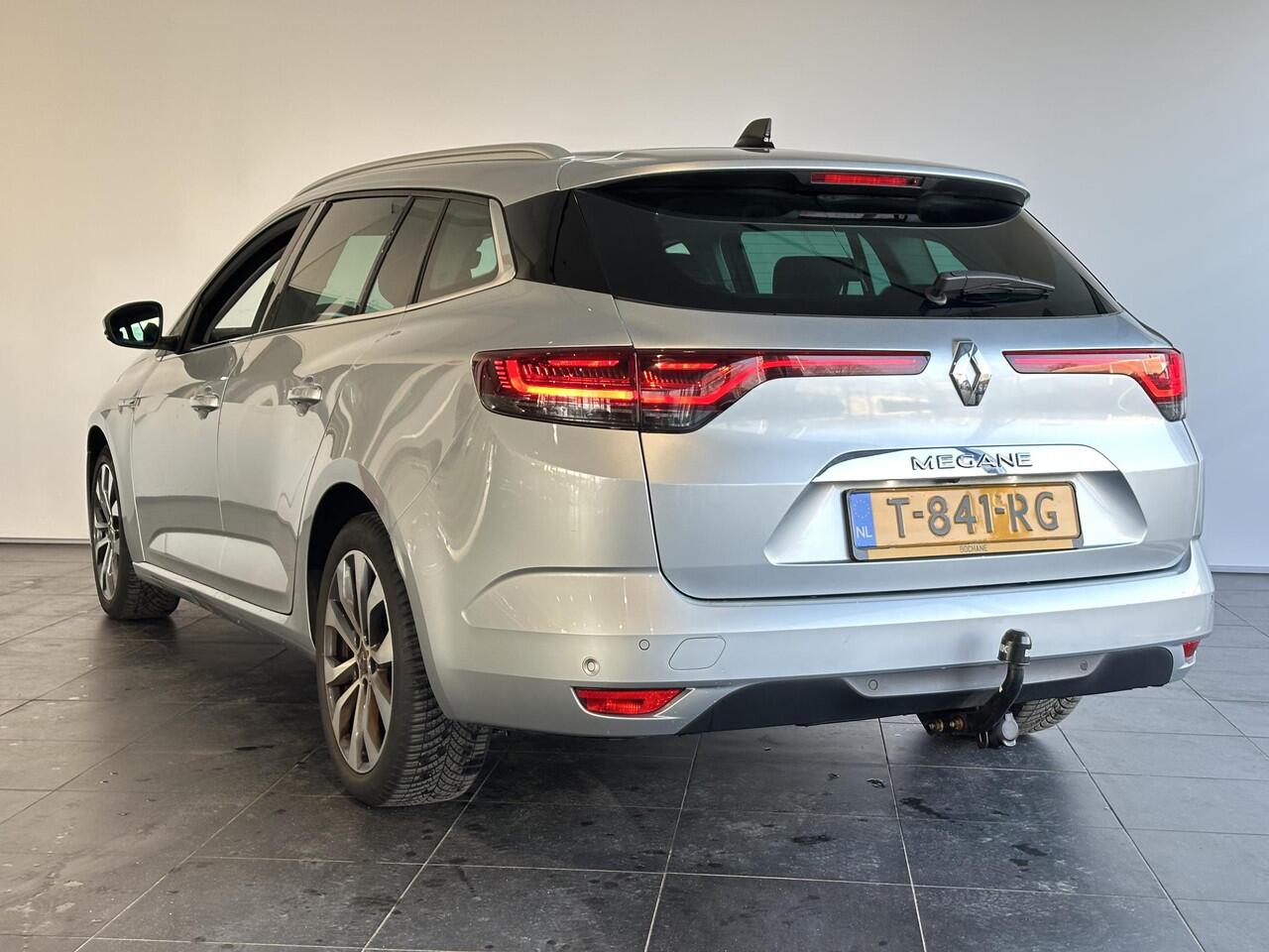 Renault MEGANE Estate 1.3 TCe 140 EDC Techno AUTOMAAT | TREKHAAK | PARKEERSENSOREN VOOR-/ACHTER | ACHTERUITRIJCAMERA | APPLE CARPLAY/ANDROID AUTO