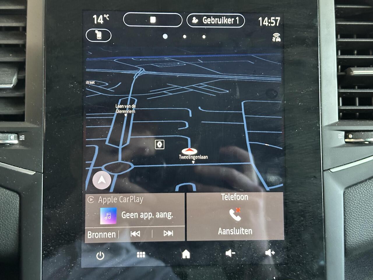 Renault MEGANE Estate 1.3 TCe 140 EDC Techno AUTOMAAT | TREKHAAK | PARKEERSENSOREN VOOR-/ACHTER | ACHTERUITRIJCAMERA | APPLE CARPLAY/ANDROID AUTO