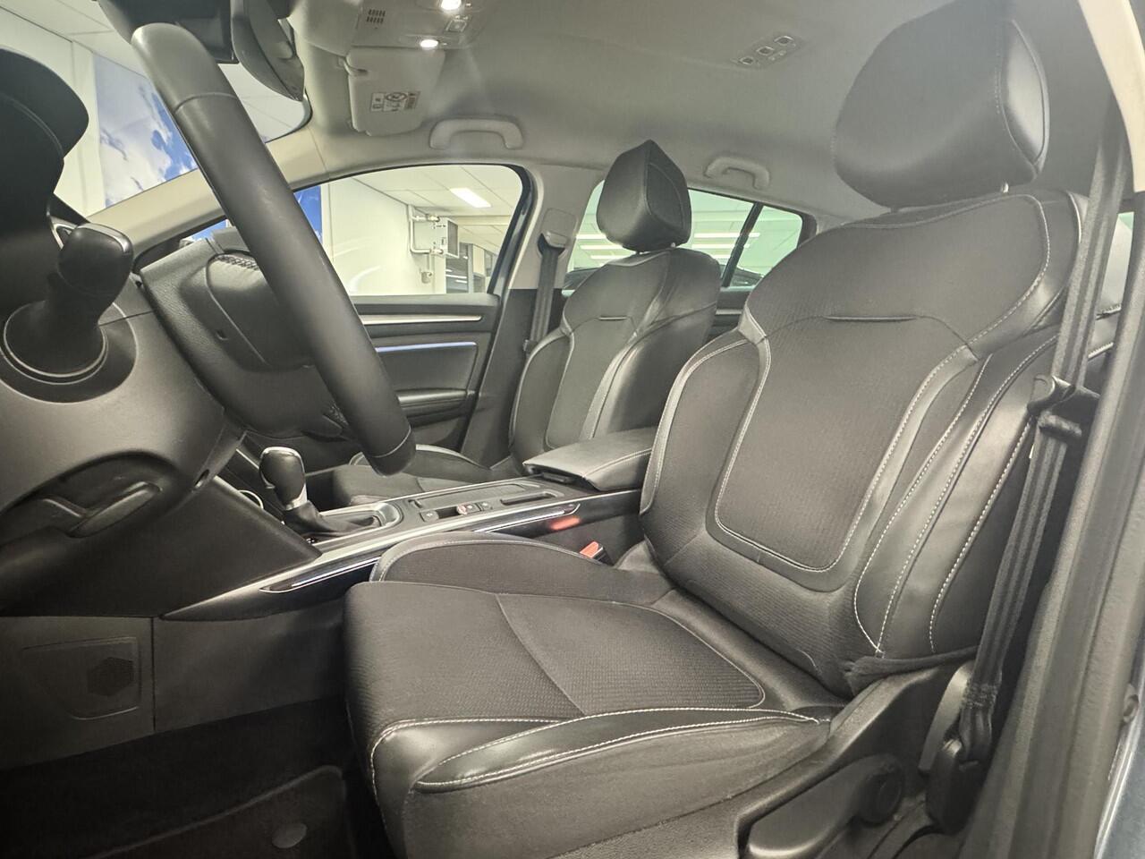 Renault MEGANE Estate 1.3 TCe 140 EDC Techno | Trekhaak 1700 kg geremd | All-season banden | Dodehoek Detectie | Camera | Carplay