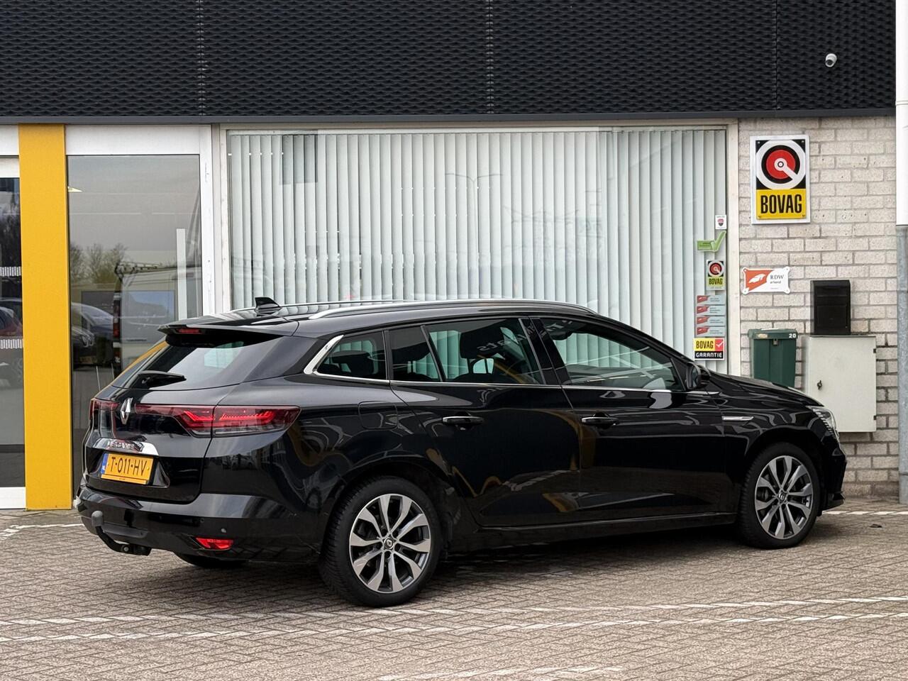 Renault MEGANE Estate 1.3 TCe 140 Techno | Trekhaak | NAP | Navigatie | Achteruitrijcamera | DAB | Key-less | Climate Control | LED | Dodehoek detectie |