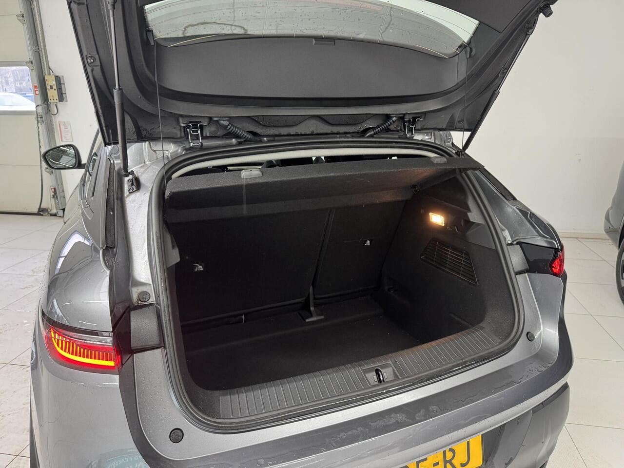 Renault MEGANE E-Tech EV60 Optimum Charge Evolution ER | Navigatie | Achteruitrijcamera | Cruise Control | Warmtepomp | SOH 96,3% |