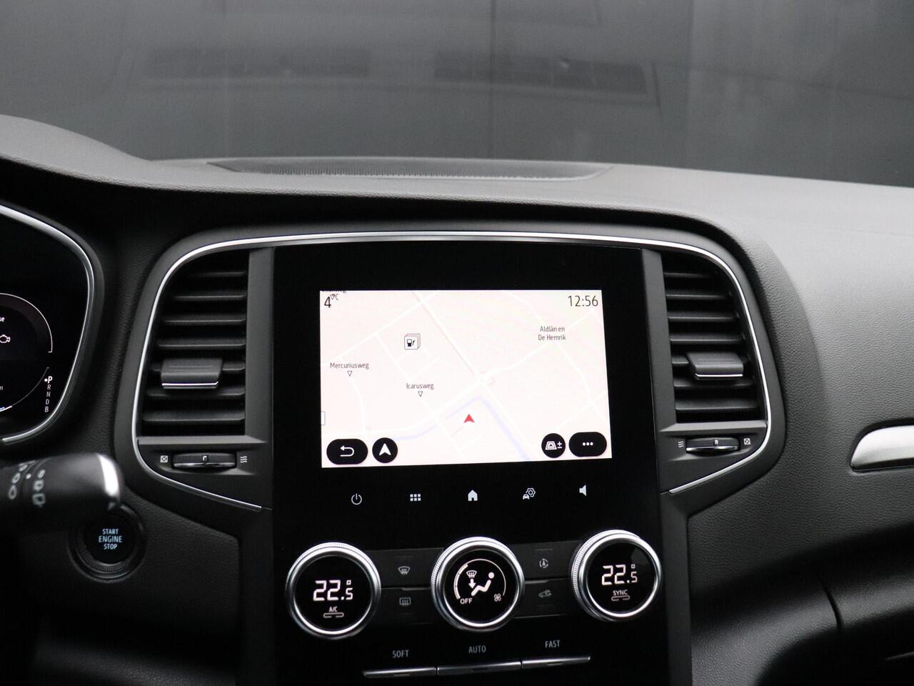 Renault MEGANE Estate 1.6 E-Tech Plug-In Hybrid 160 Equilibre | AUT. | SOH 95% | PDC | NAVI | CRUISE |