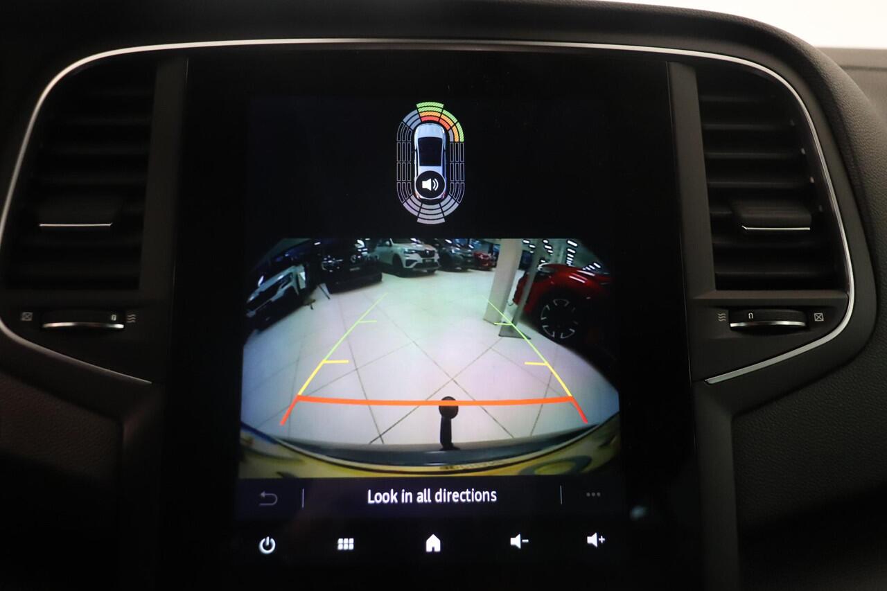 Renault MEGANE Estate 1.3 TCe 140 Techno | Climate control | Camera | Trekhaak | Parkeerassistent | AppleCarplay AndroidAuto | LED koplampen |