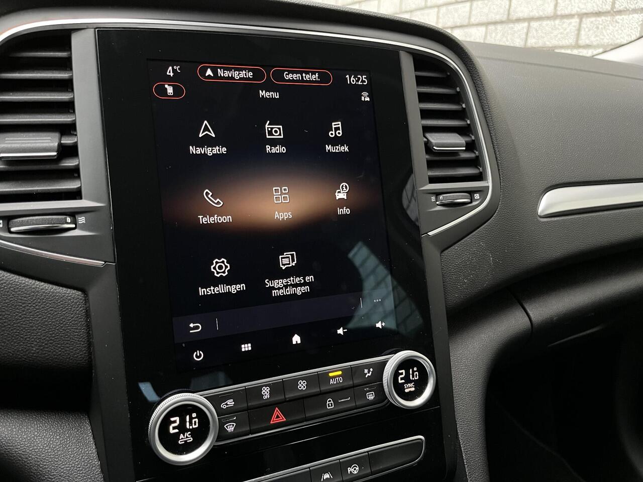 Renault MEGANE Estate 1.3 TCe 140 Techno | Achteruitrijcamera | All-Season Banden | Apple CarPlay / Android Auto | Trekhaak |