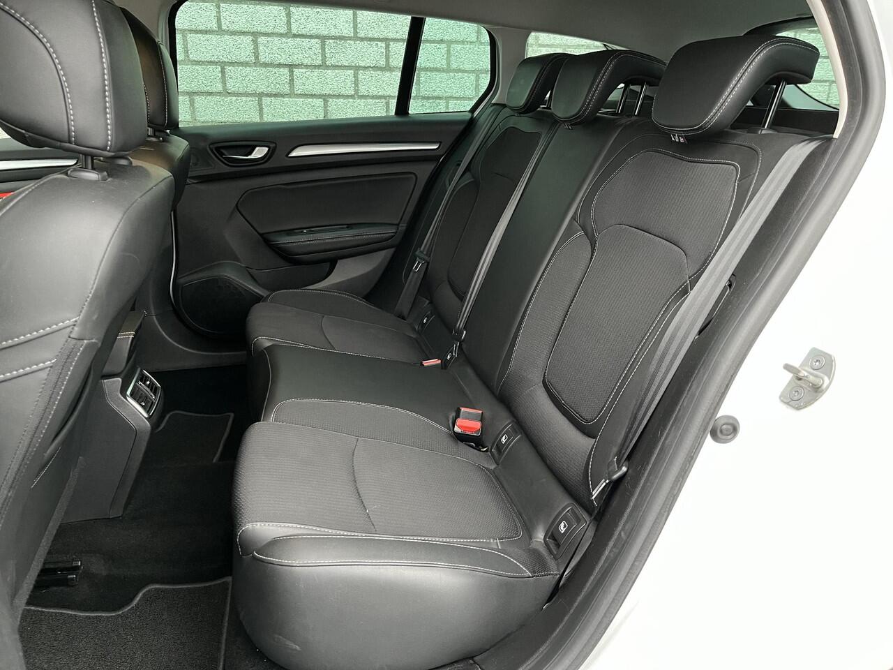 Renault MEGANE Estate 1.3 TCe 140 Techno | Achteruitrijcamera | All-Season Banden | Apple CarPlay / Android Auto | Trekhaak |