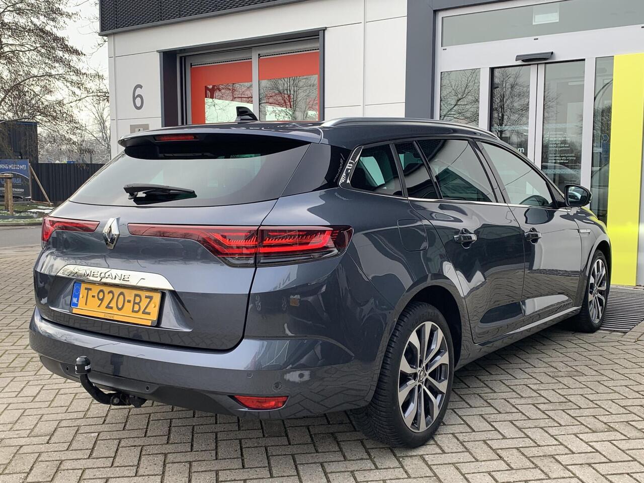 Renault MEGANE Estate 1.3 TCe 140 Techno | Dodehoekdetectie | Trekhaak