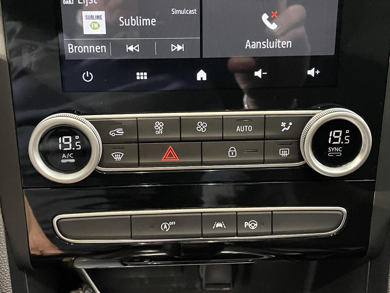 Renault MEGANE Estate 1.3 TCe 140 Techno | Automaat | Trekhaak | Navigatie | Achteruitrijcamera |