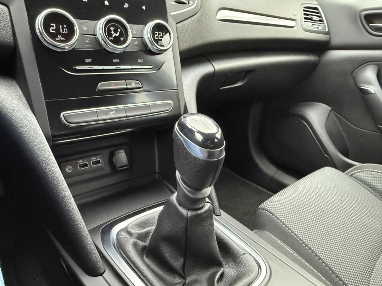 Renault MEGANE Estate 1.3 TCe140 Equilibre