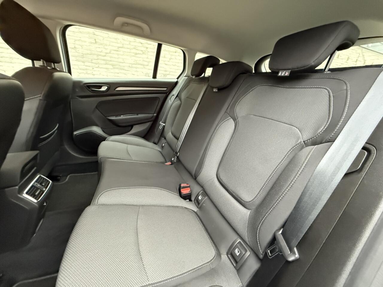 Renault MEGANE Estate 1.3 TCe140 Equilibre