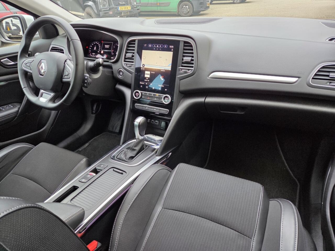 Renault MEGANE Estate 1.3 TCe 140 Techno Automaat | Groot scherm | Navigatie | Trekhaa