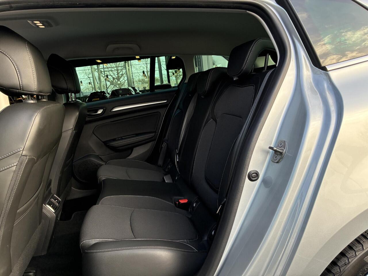 Renault MEGANE Estate 1.3 TCe 140 Techno | Trekhaak | Achteruitrijcamera | Carplay/Android