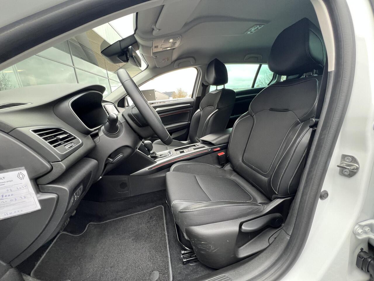 Renault MEGANE Estate 1.3 TCe 140 Techno | Automaat | Trekhaak | Navigatie | Achteruitrijcamera