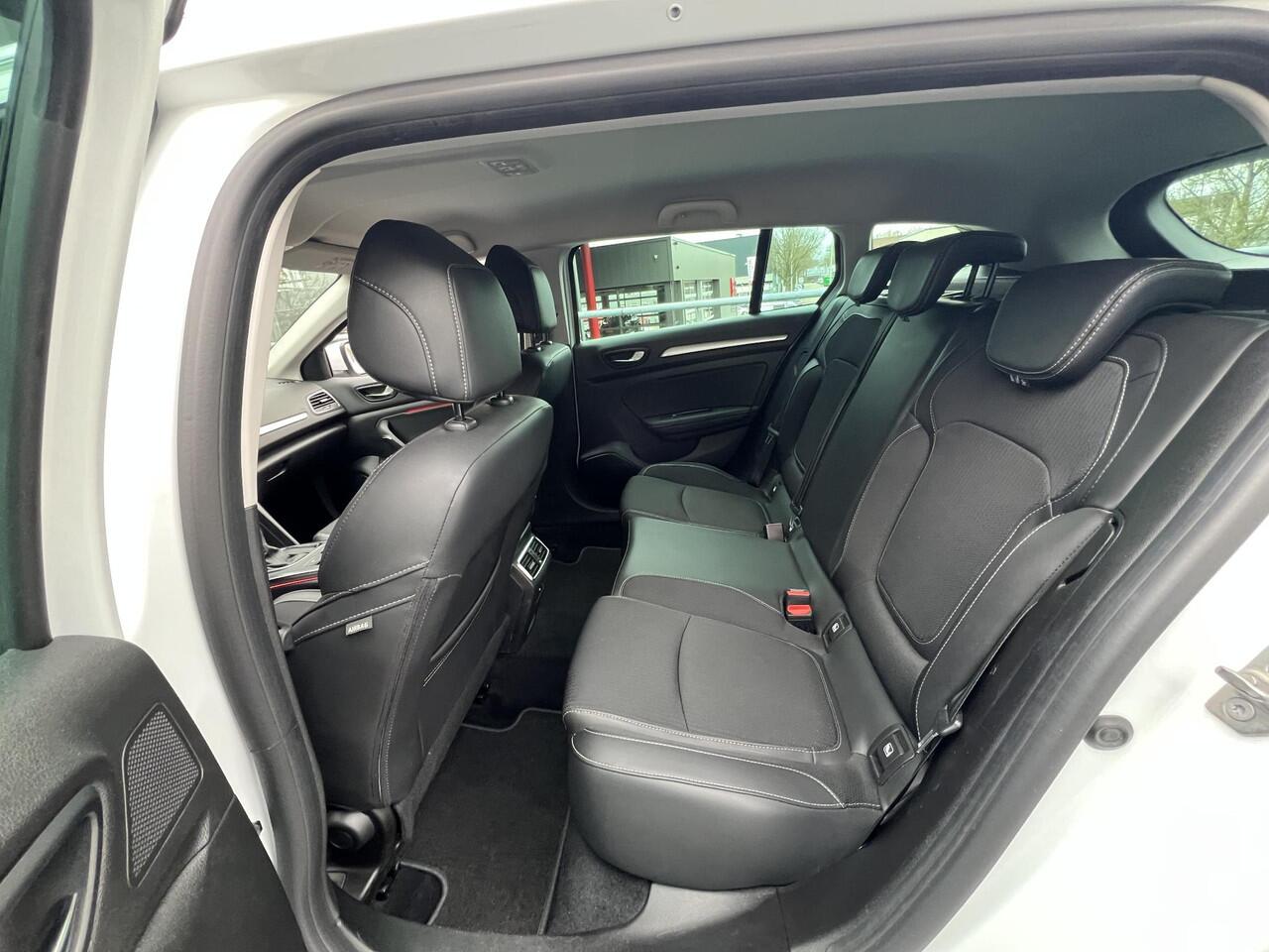 Renault MEGANE Estate 1.3 TCe 140 Techno | Automaat | Trekhaak | Navigatie | Achteruitrijcamera