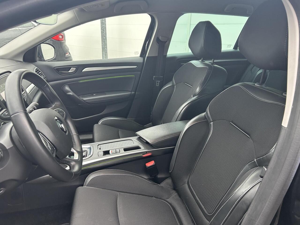 Renault MEGANE Estate 1.3 TCe 140 Techno | Automaat | 4-Seizoenbanden | Trekhaak