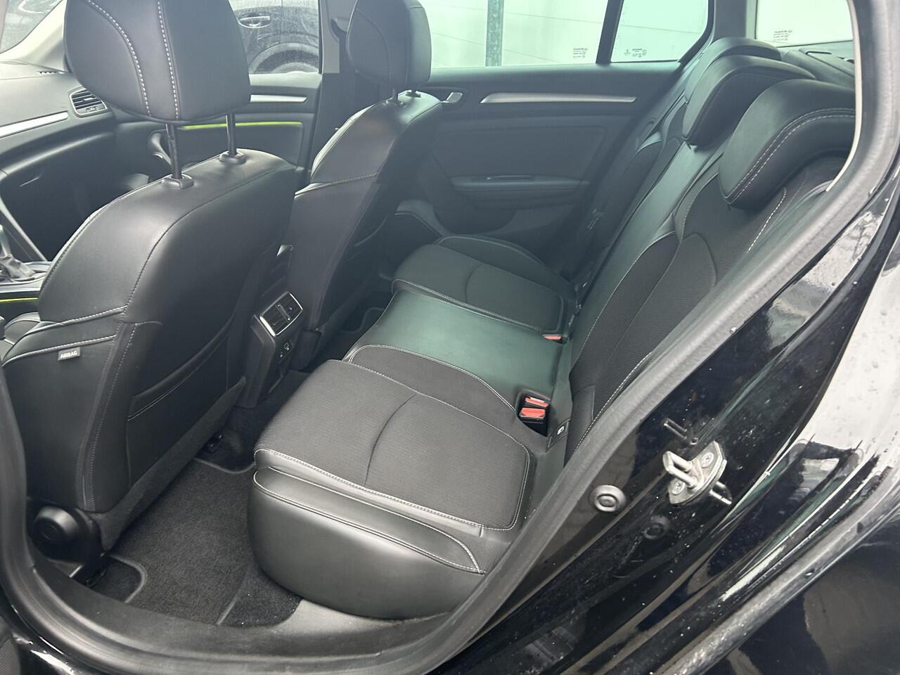 Renault MEGANE Estate 1.3 TCe 140 Techno | Automaat | 4-Seizoenbanden | Trekhaak