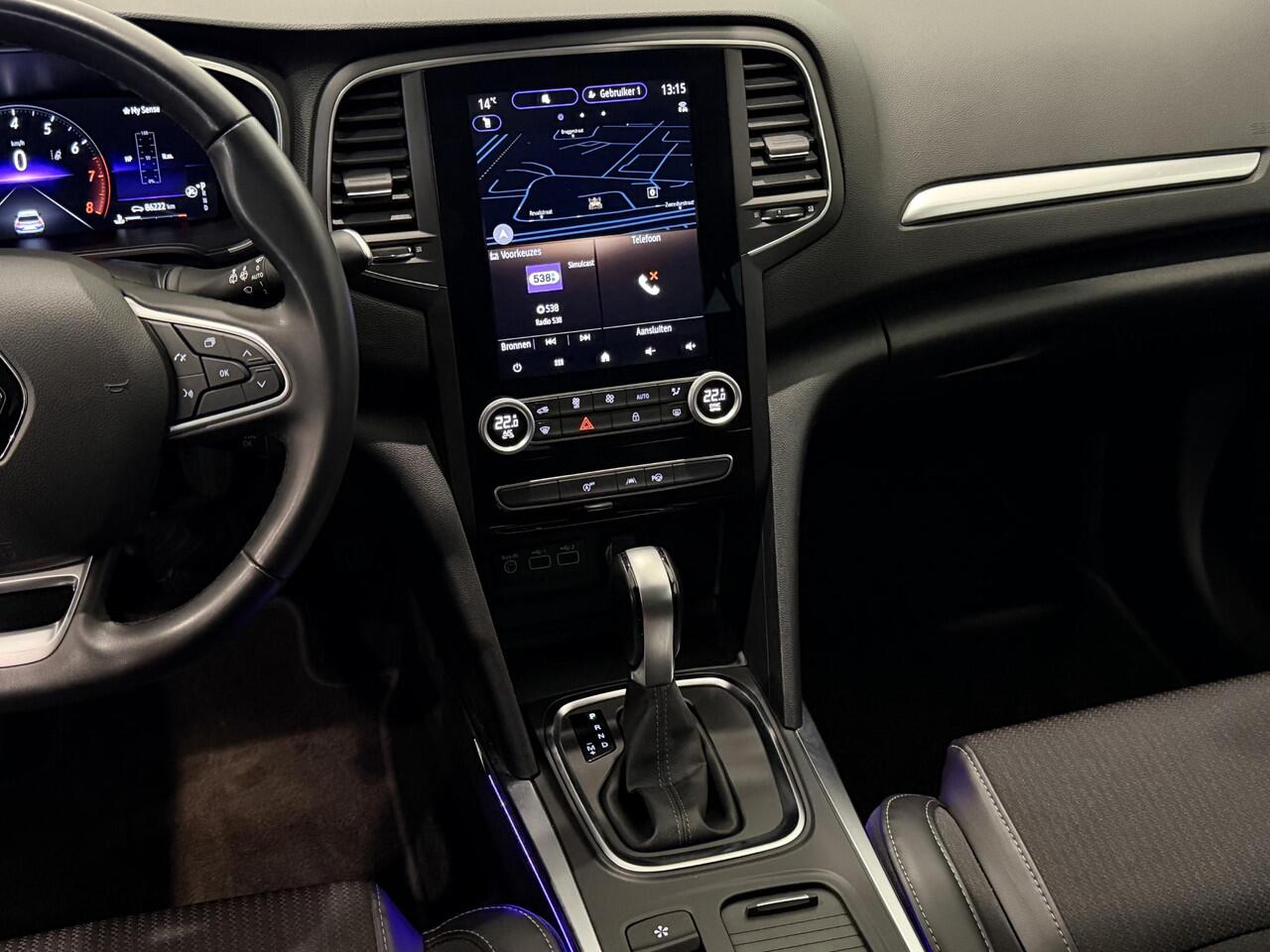 Renault MEGANE Estate 1.3 TCe 140 EDC Techno | Trekhaak 1.700 KG | All season banden | Dodehoek Detectie