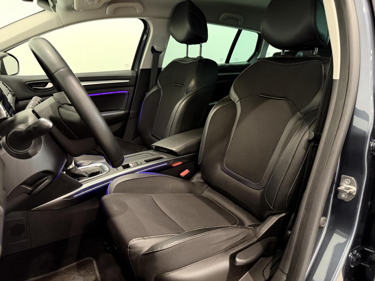 Renault MEGANE Estate 1.3 TCe 140 EDC Techno | Trekhaak 1.700 KG | All season banden | Dodehoek Detectie