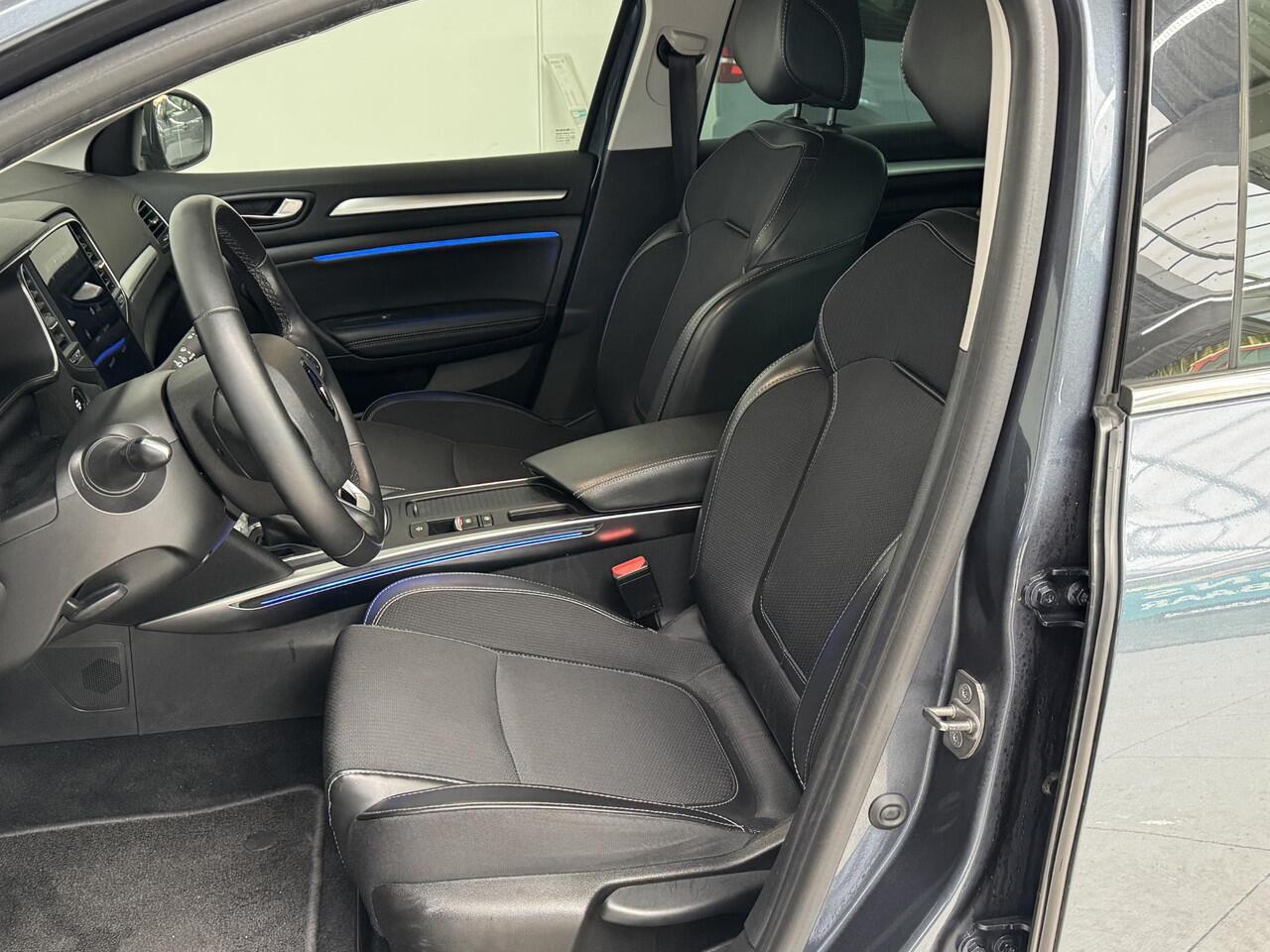 Renault MEGANE Estate 1.3 TCe 140 Techno | Navigatie | Achteruitrijcamera | Trekhaak | All-Season Banden |