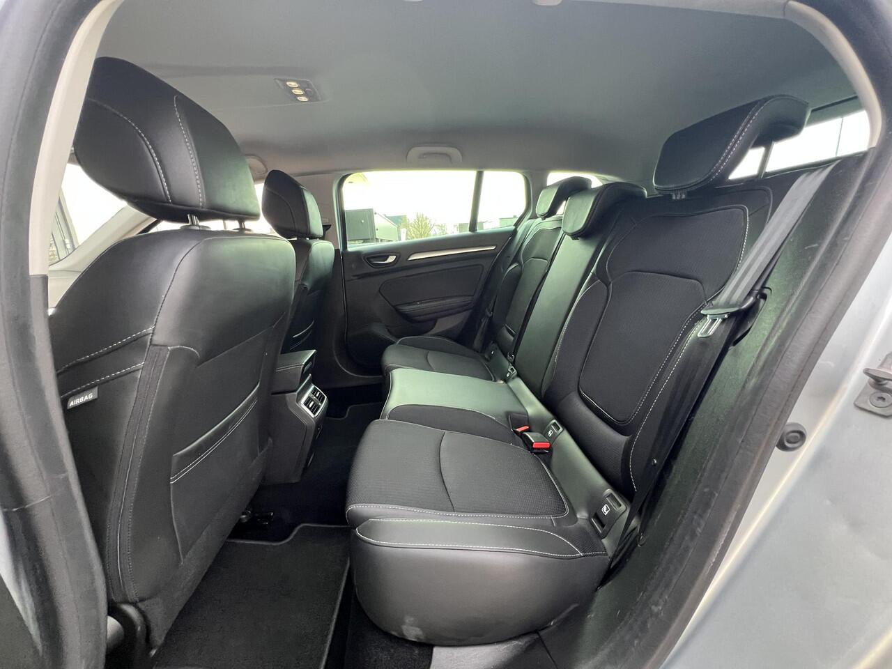 Renault MEGANE Estate 1.3 TCe 140 Techno Automaat | Trekhaak | Navigatie | Carplay