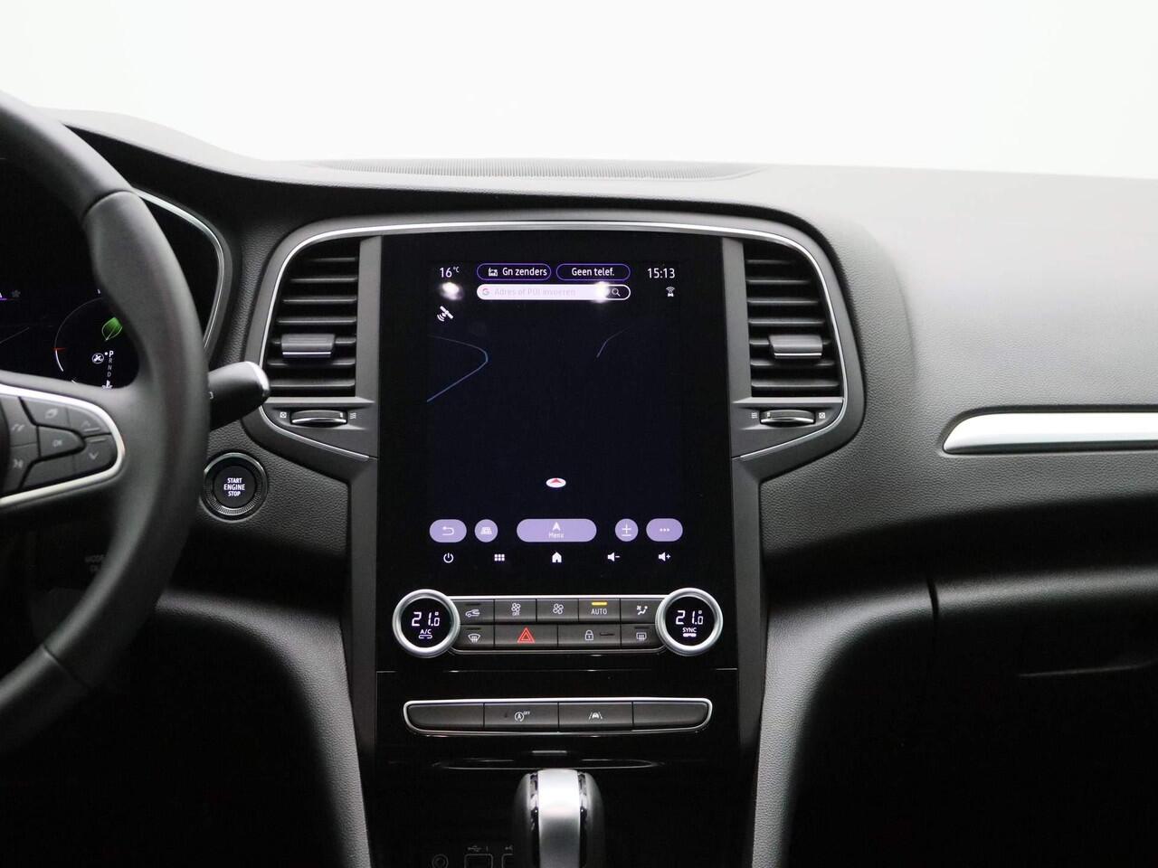 Renault MEGANE Estate 1.3 TCe 140Pk Techno | Navigatie | Apple & Android Carplay | Parkeersensoren Voor & Achter | Camera | Climate Control | Privacy Glass | Cruise Control | Keyless Entry | Trekhaak |