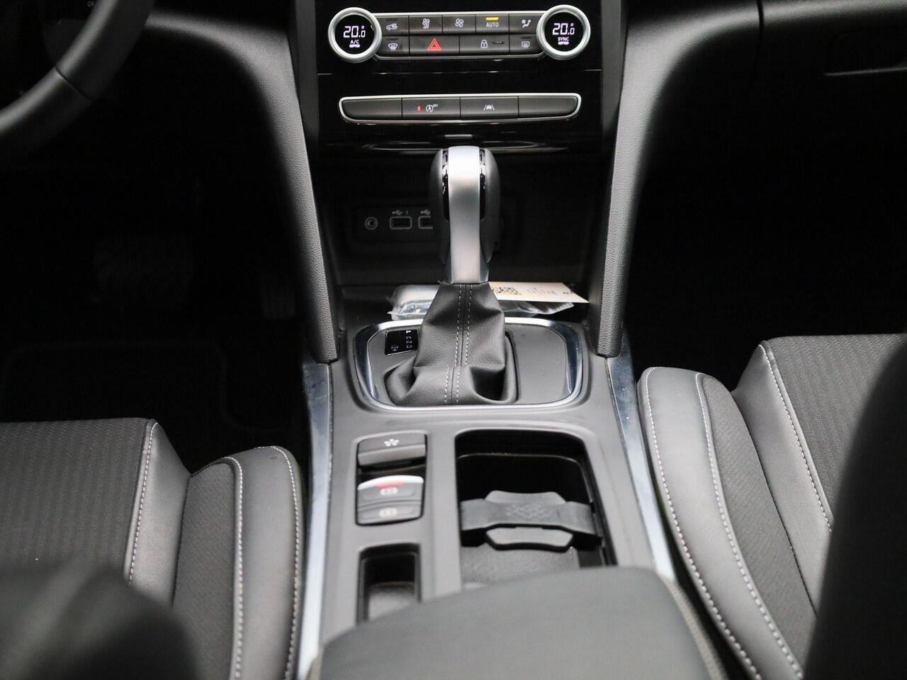 Renault MEGANE Estate 1.3 TCe 140 Techno 140PK | Automaat | Trekhaak | Navigatie | Achteruitrijcamera | Climate Control | Carplay